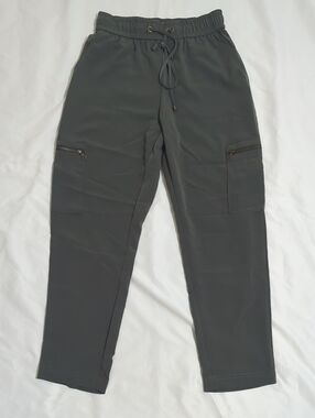 NWT Express Cargo Pants, Color Olive Green Size XS-TP